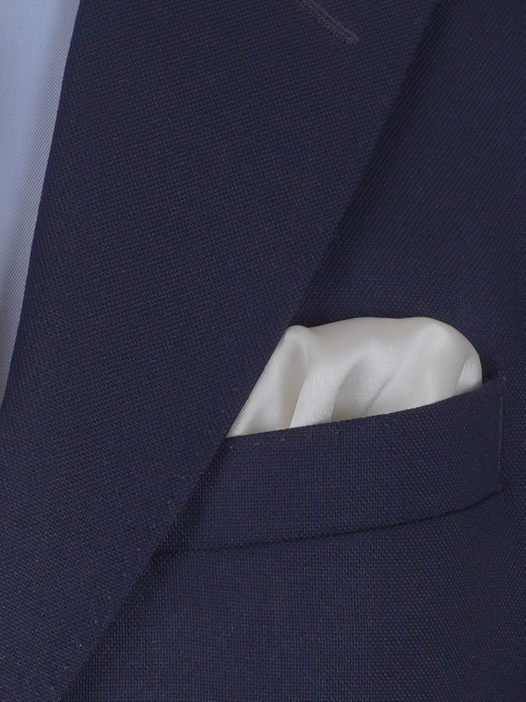 Cravata din satin alb & batista de buzunar