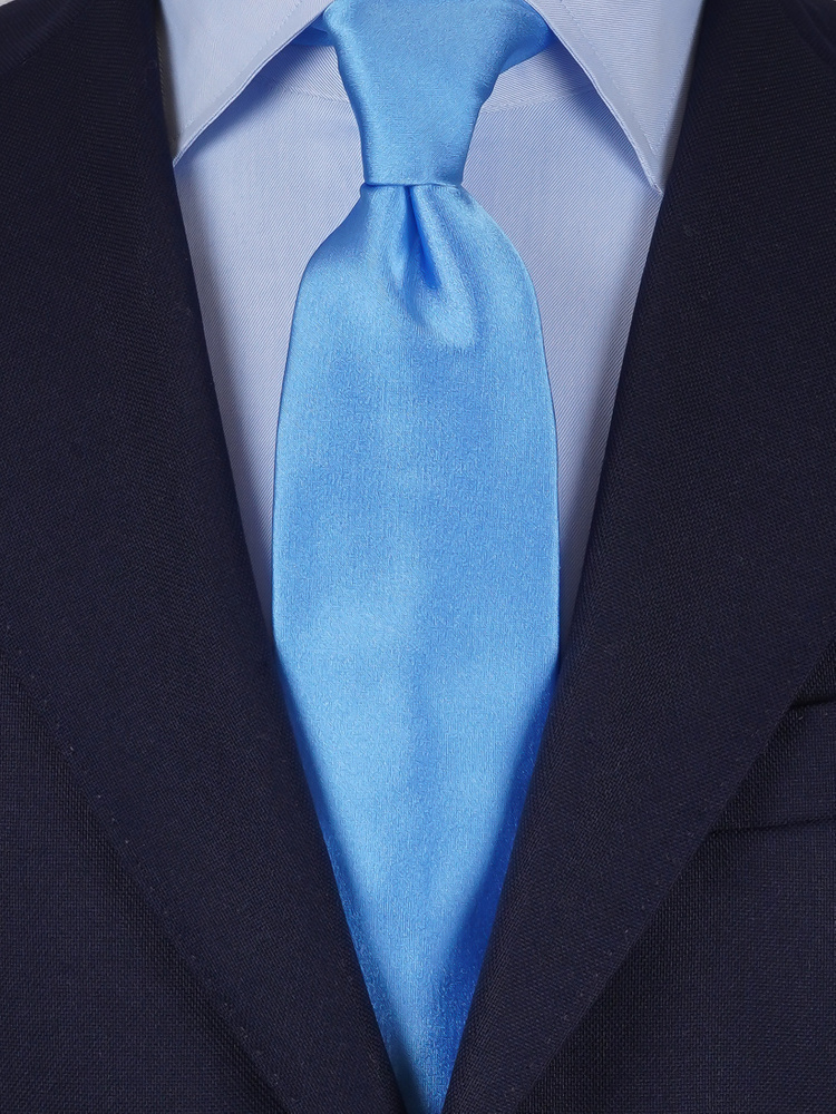 Cravata din satin albastru deschis & batista de buzunar