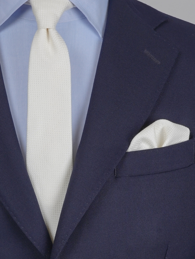 Krémová úzky kašmírová grenadínová kravata a vreckovka do saka