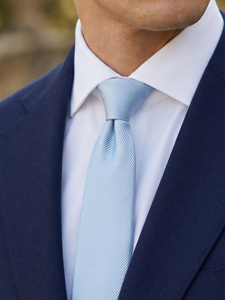 Smal ekstra lys blå slips