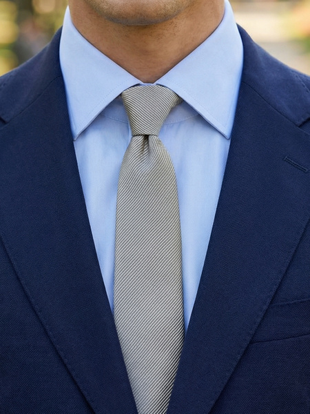 Wąski krawat beżowy greige