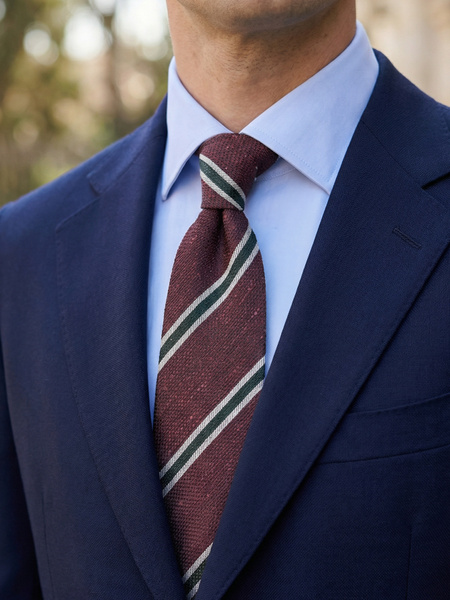 Vinrød stripete shantungslips Vito