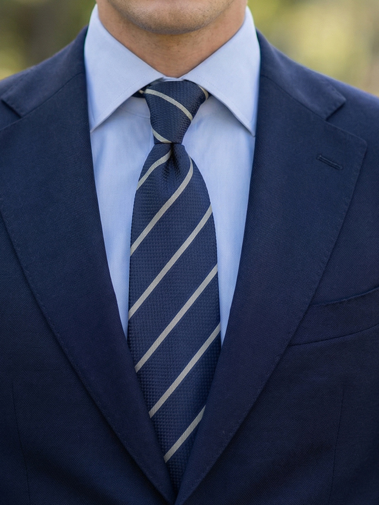 Mørkeblå stripete kashmirslips