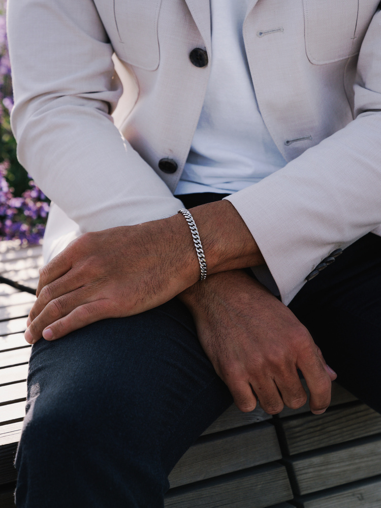 7 mm | Silberfarbenes Gliederarmband aus Edelstahl