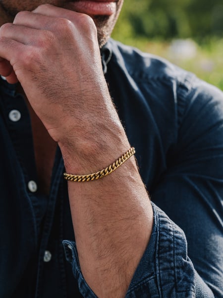 7 mm | Goudkleurige schakelarmband roestvrij staal