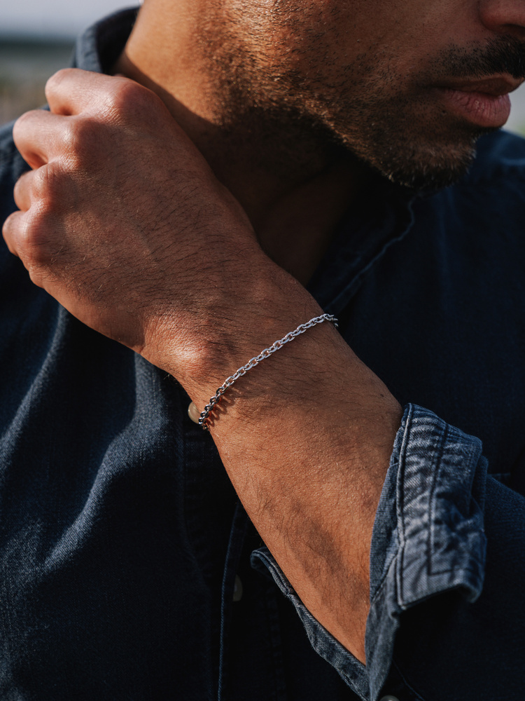 4 mm | Silberfarbenes Gliederarmband aus Edelstahl