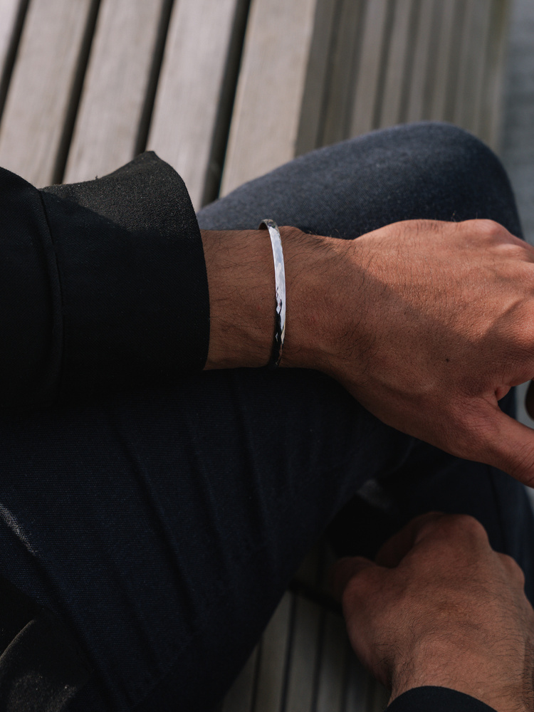 Bangle bracelet  | Hammered silver