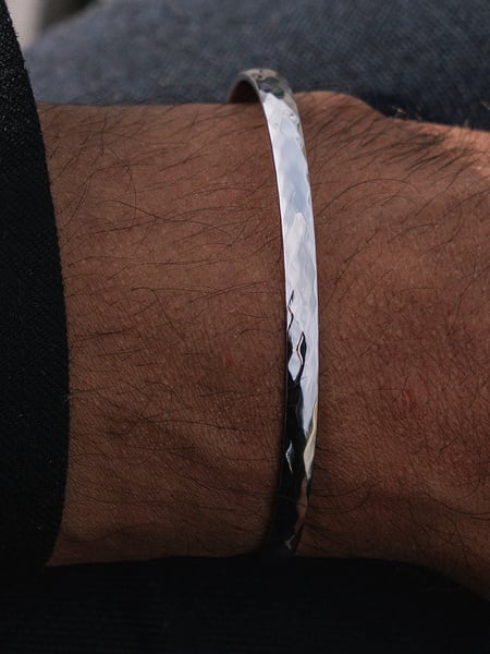 Bangle bracelet  | Hammered silver