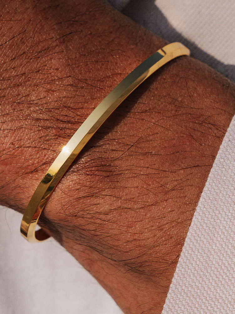 Bangle bracelet | Regent cuff gold