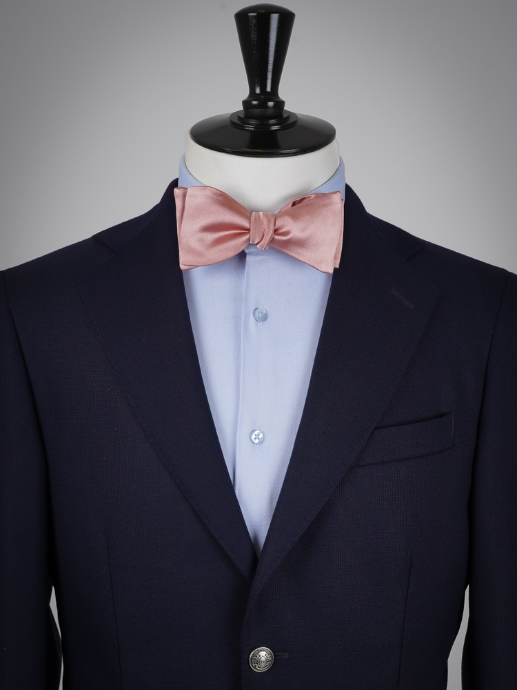 Old pink self-tie bow tie