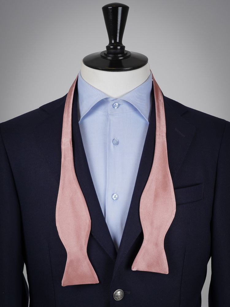Old pink self-tie bow tie