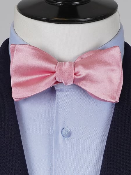Light pink self-tie bow tie