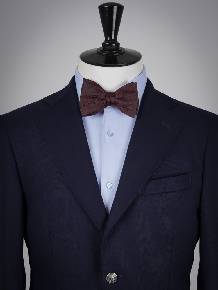Burgundy self-tie bow tie Lusso