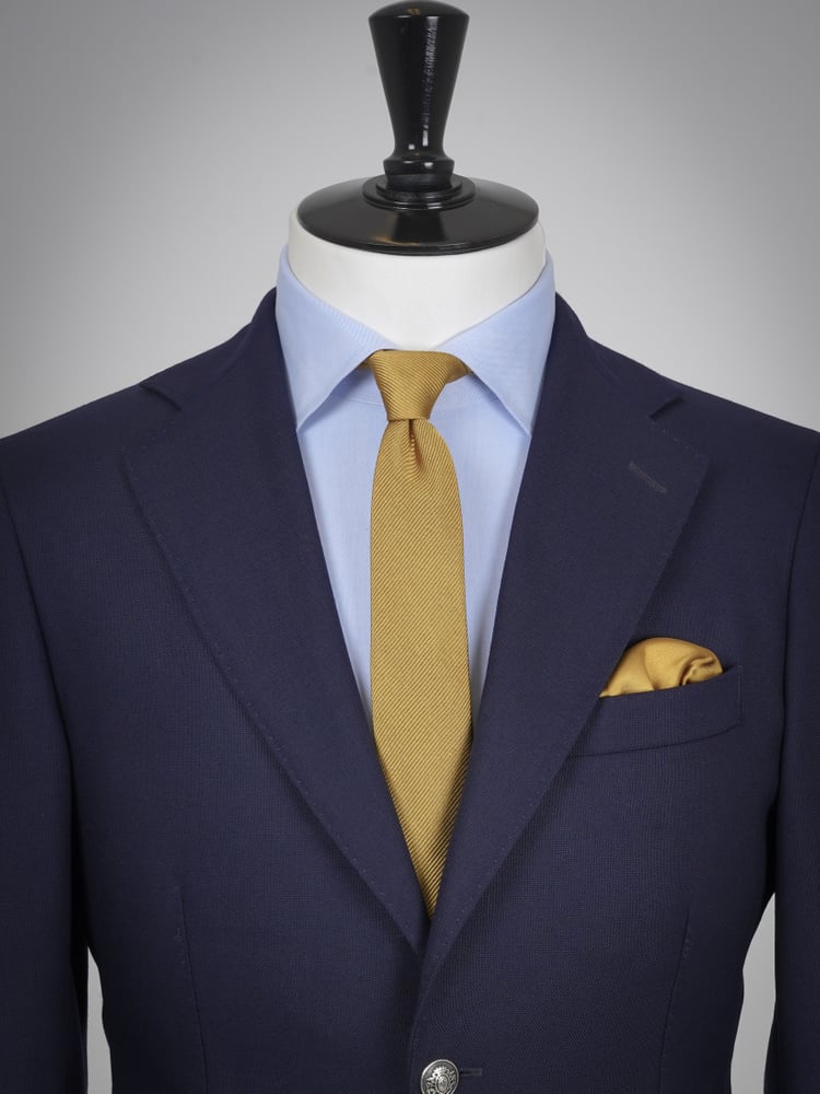 Skinny gold tie & hanky