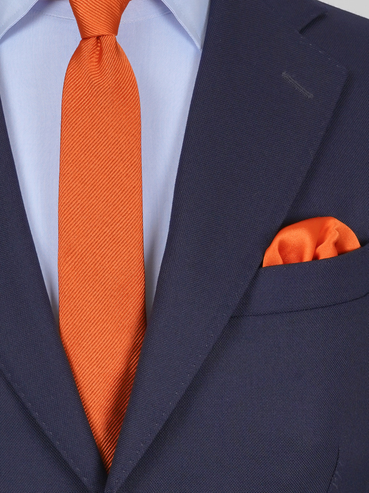 Cravatta arancione ruggine stretta & pochette da taschino