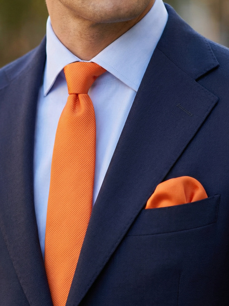 Cravatta arancione stretta & pochette da taschino