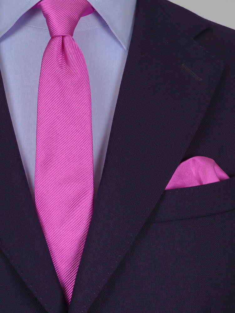 Skinny fuchsia tie & hanky