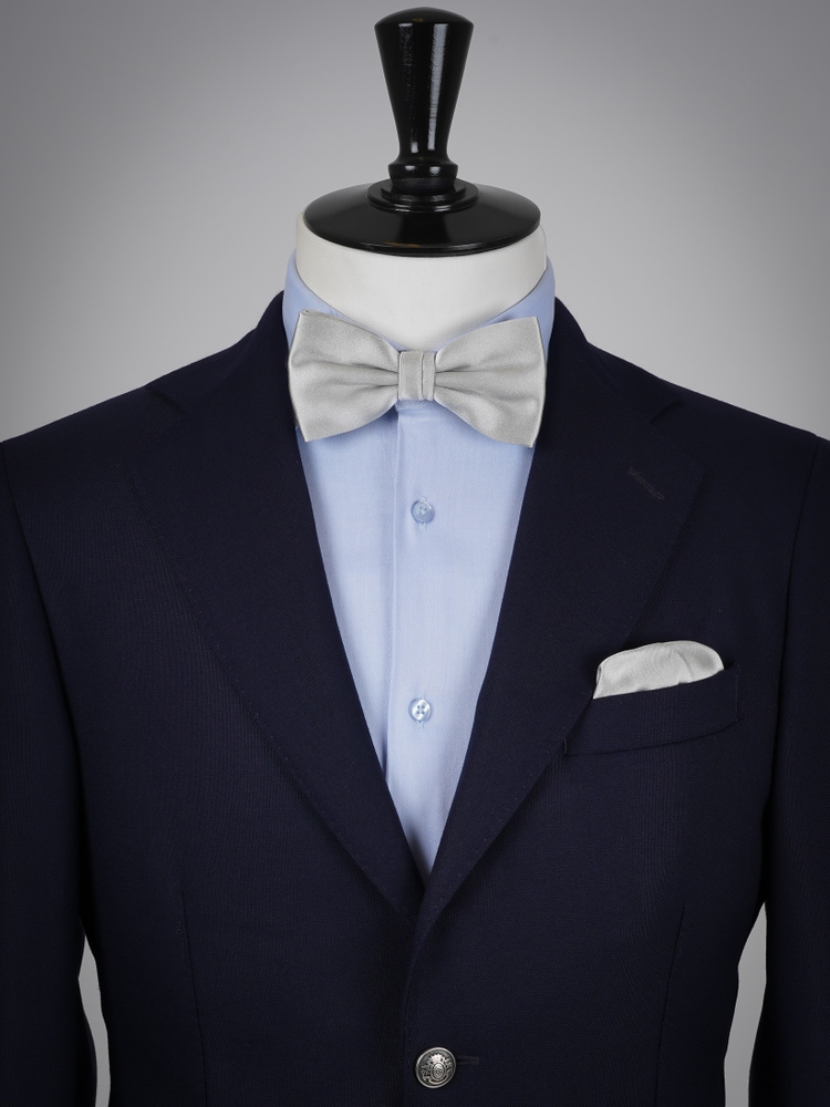 Nœud papillon argent clair avec pochette de costume