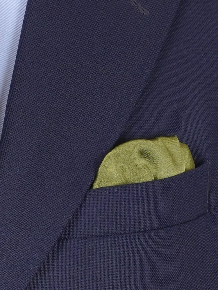 Olivgrüne Fliege & Einstecktuch