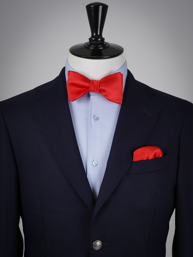 Selbstbinder Dunkelkorallenfarbene Fliege & Einstecktuch