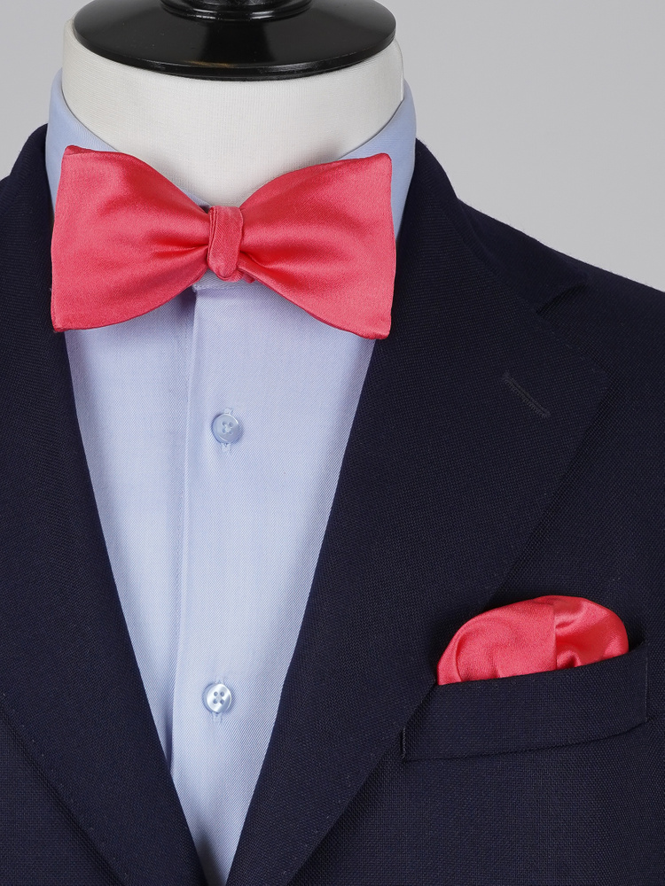 Selbstbinder Korallenfarbene Fliege & Einstecktuch