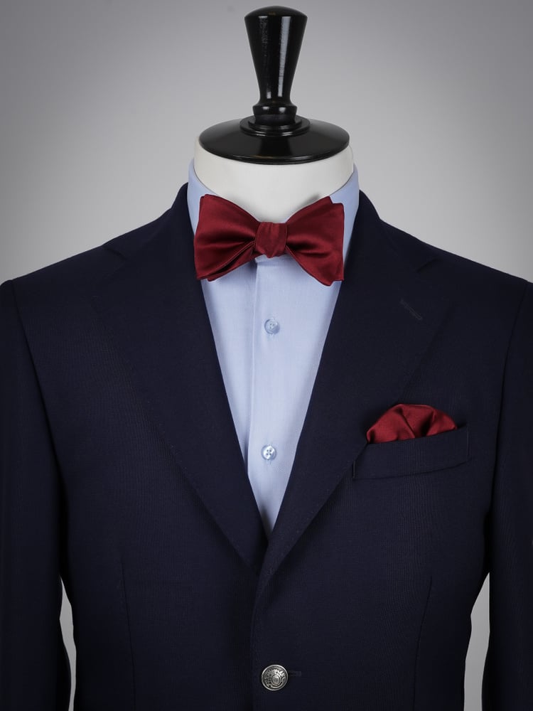 Selbstbinder Weinrote Fliege & Einstecktuch