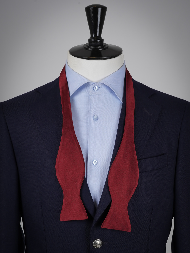 Selbstbinder Weinrote Fliege & Einstecktuch