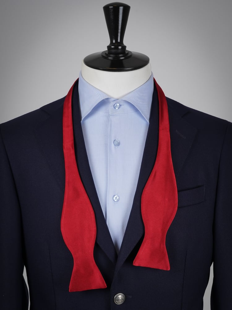 Selbstbinder Kirschrote Fliege & Einstecktuch