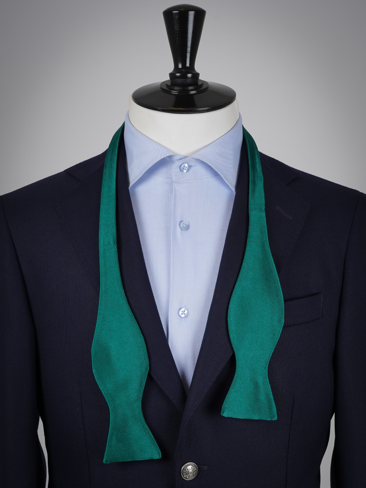 Selbstbinder Dunkelsmaragdgrüne Fliege & Einstecktuch