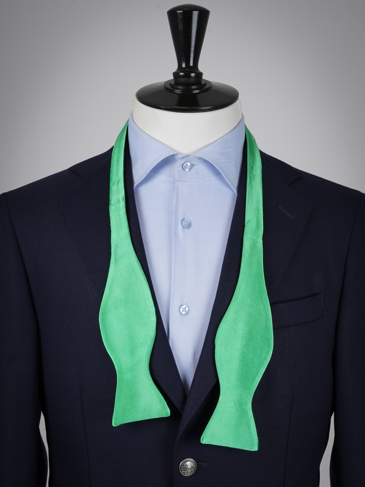 Selbstbinder Hellgrüne Fliege & Einstecktuch