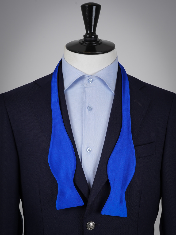 Selbstbinder Blaue Fliege & Einstecktuch