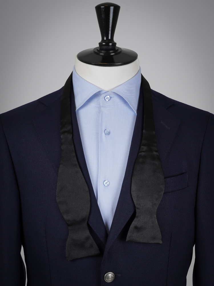 Selbstbinder Schwarze Fliege & Einstecktuch